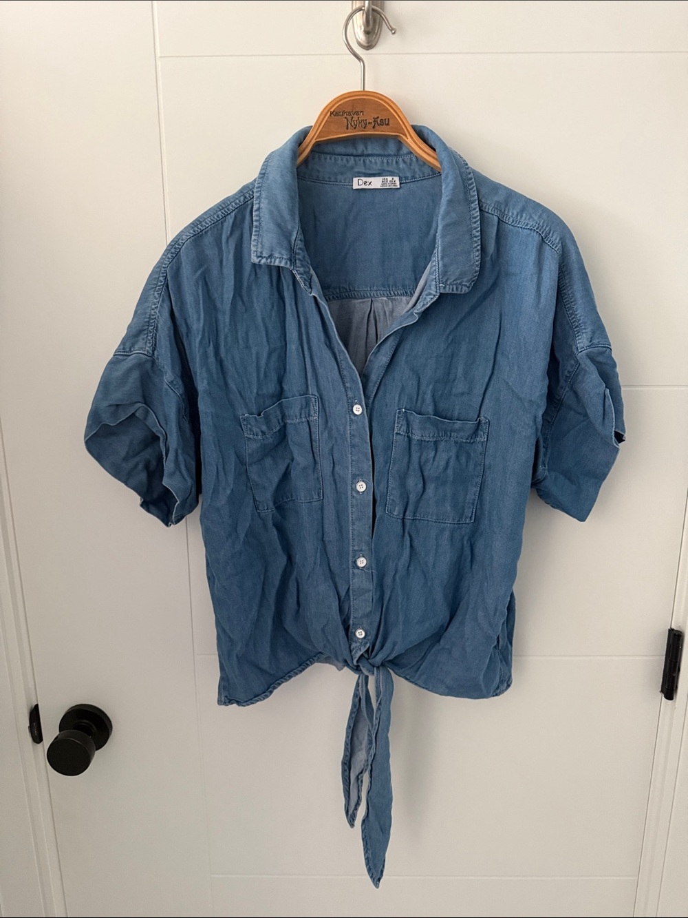 Dex Blue Chambray Tie-Front Button Shirt size XL